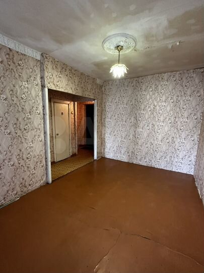 2-к. квартира, 42 м², 1/5 эт.