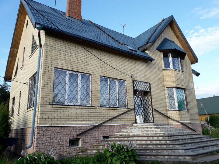 Коттедж 292,2 м² на участке 22 сот.