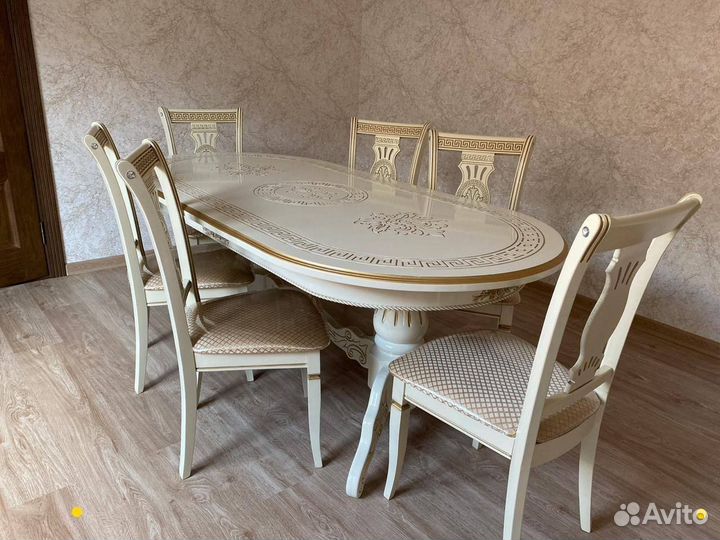 Столы и стулья новые