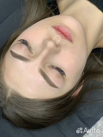 Перманентный макияж бровей