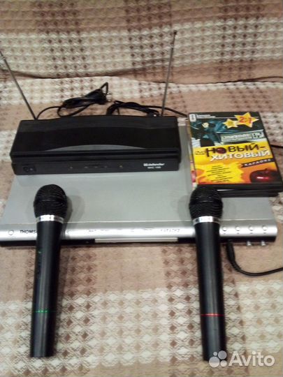 Проигрыватель DVD караоке Thomson