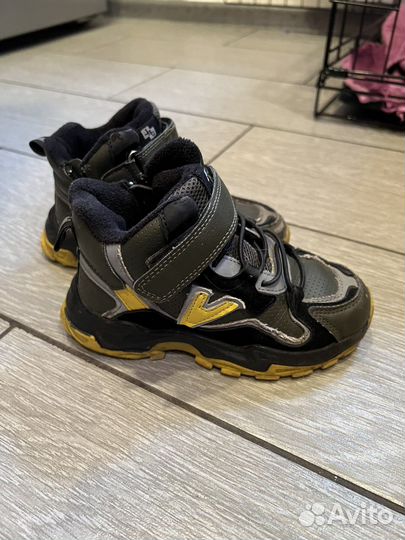 Ботинки демисезонные для мальчика 27