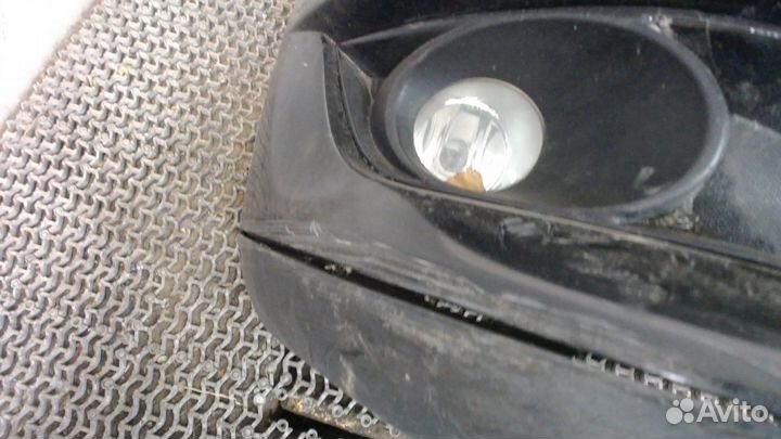 Бампер Toyota Auris E15, 2007