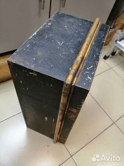 Дореволюционный сундук 