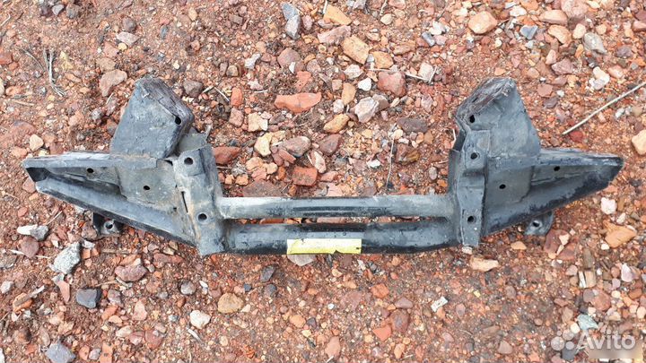 Балка подмоторная Hyundai Starex