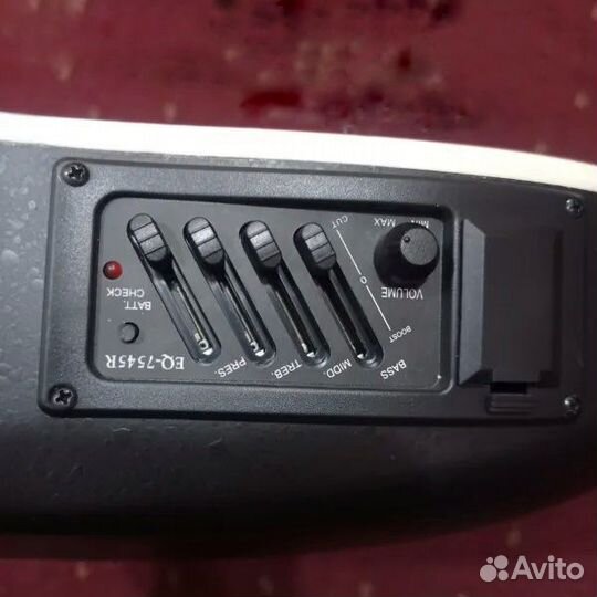 Отличная гитара Fabio W164E SB Электроакустическая