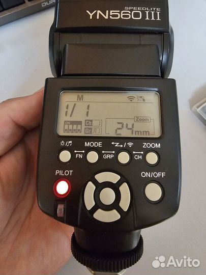 Вспышка YN-560 III (Canon)