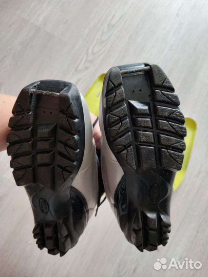 Детские лыжные ботинки fischer 37размер