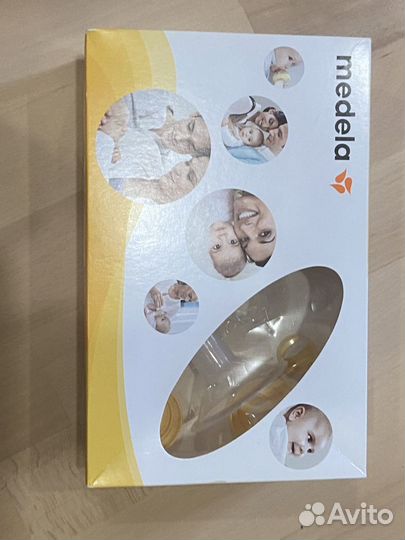 Молокоотсос medela ручной