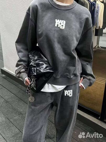 Спортивный костюм AW