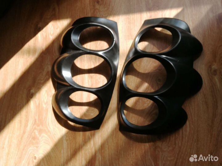 Накладки на задние фонари шевроле нива