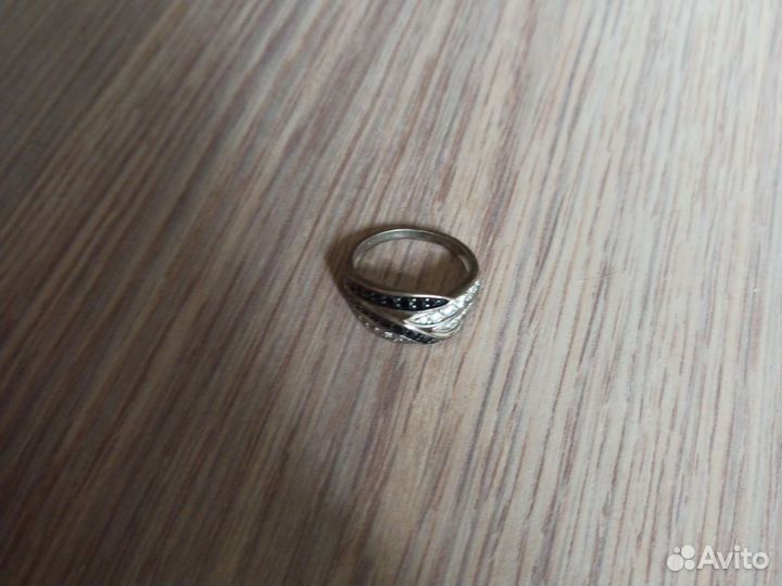 Накладные ресницы с клеем