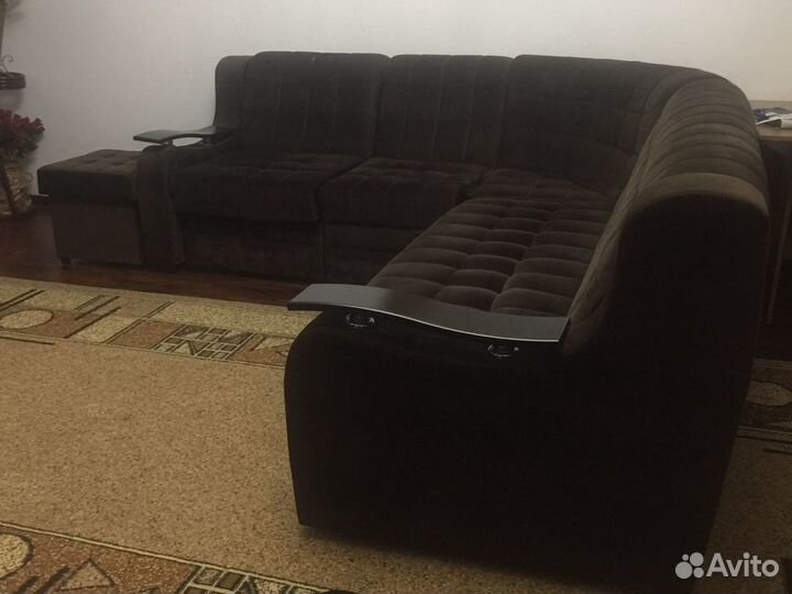 Диван угловой