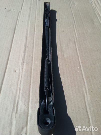 Задний рычаг стеклоочистителя Лада-1117 Калина