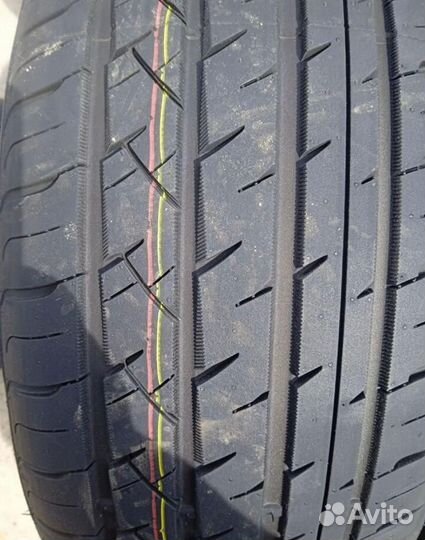 Laufenn LR01 215/45 R17 91Y