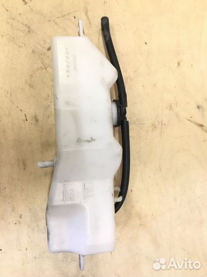 Бачок расширительный Toyota Camry AVV50 2AR-FXE