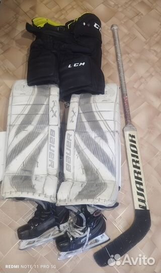 Вратарская хоккейная форма