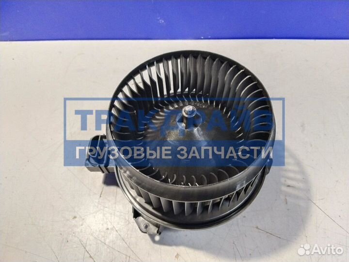 Вентилятор отопителя Komatsu CAT 24V D165мм H70мм 3 отв