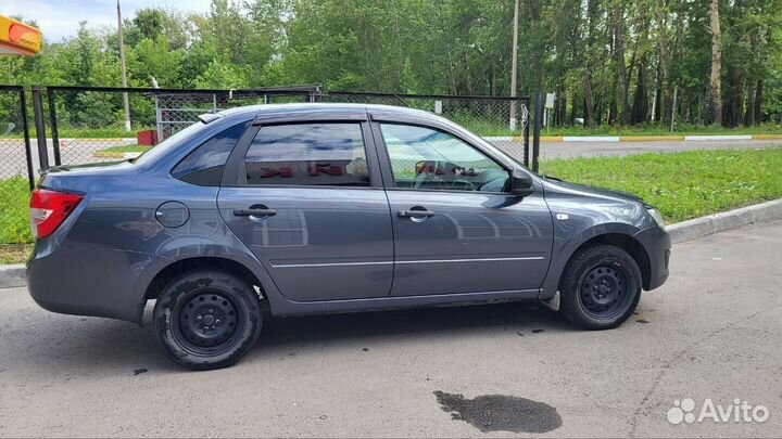 LADA Granta 1.6 МТ, 2018, 61 000 км