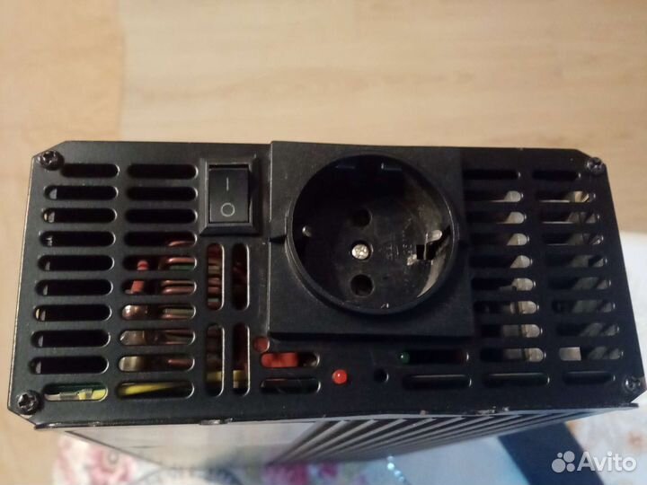 Автомобильный инвертор 1000w