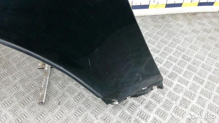 Крыло переднее левое Hyundai Genesis