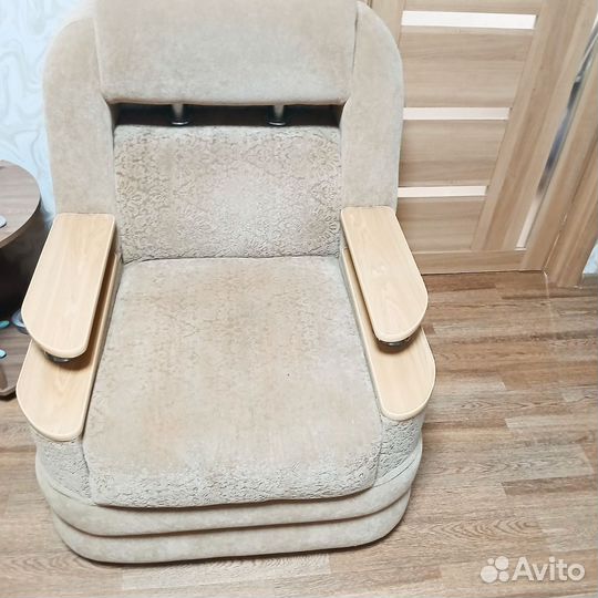 Угловой диван с креслом бу