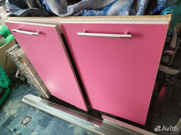 Кухонный гарнитур+раковина со смесителем+плита