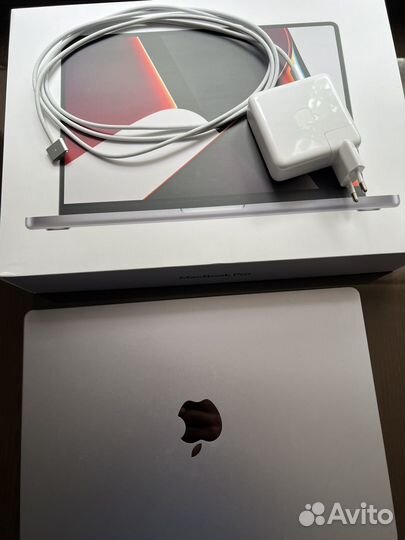 Macbook Pro 14 M1 Pro 16 512gb