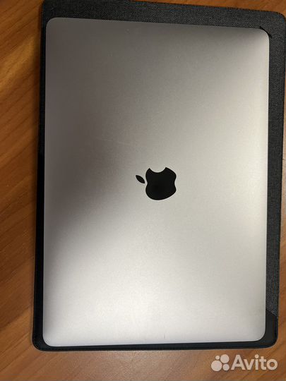 MacBook Pro Touch Bar 13 дюйм., 2017 г