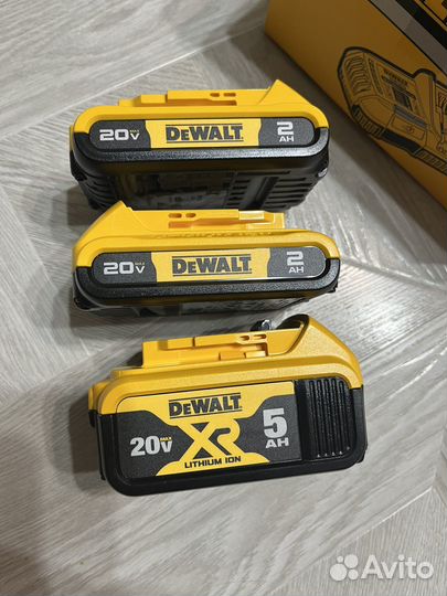 Аккумулятор Dewalt 20v 2ah /5ah /зу- 118