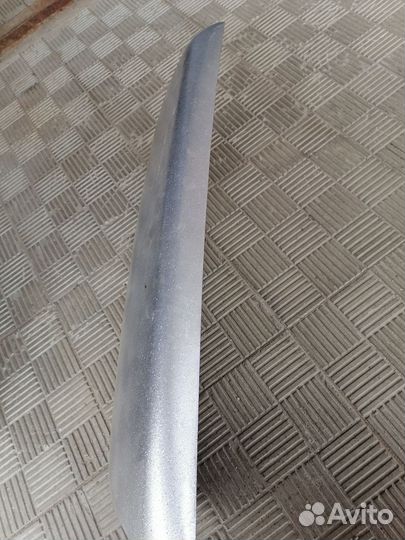 Ноздря на капот, воздухозаборник