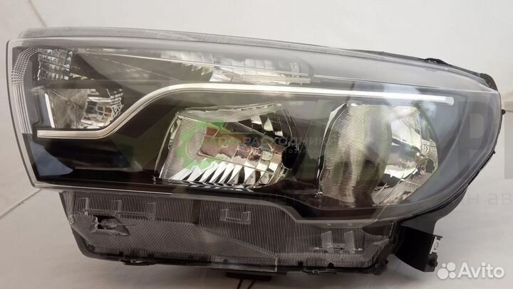Фара левая Веста новая не оригинал 1штука
