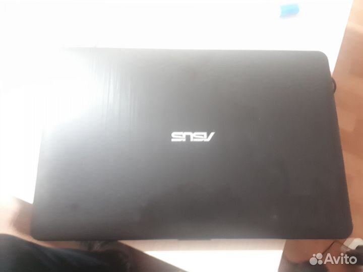 Asus x540y