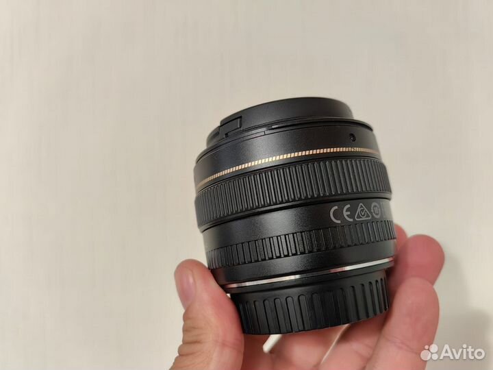 Canon EF 50mm f/1.4 USM