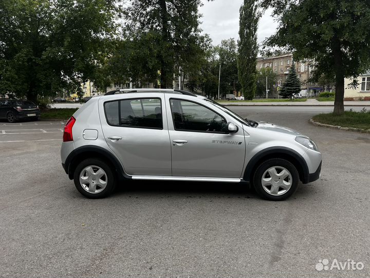 Renault Sandero Stepway 1.6 МТ, 2014, 127 000 км