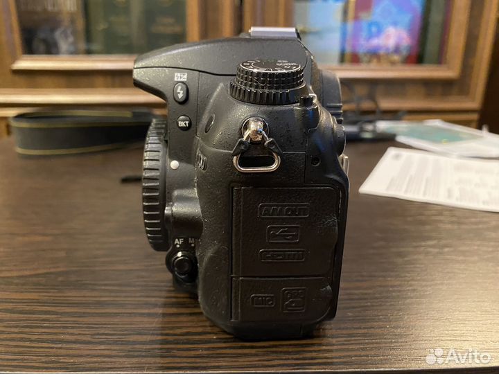 Nikon д 7000