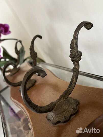 Вешалка настенная дерево бронза 40 см. Испания