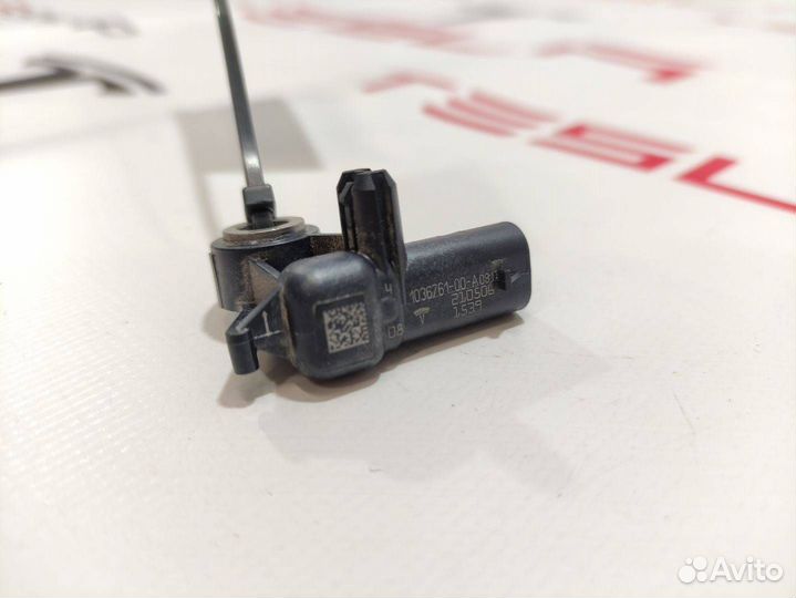 Датчик удара, стойки B/C Tesla Model Y 2021