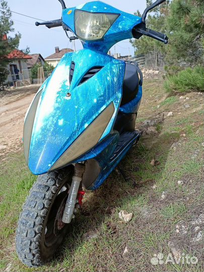 Скутер Vento Corsa