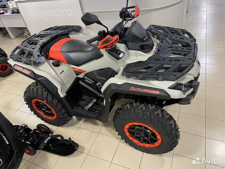 Снегоболотоход BRP outlander 1000XXC