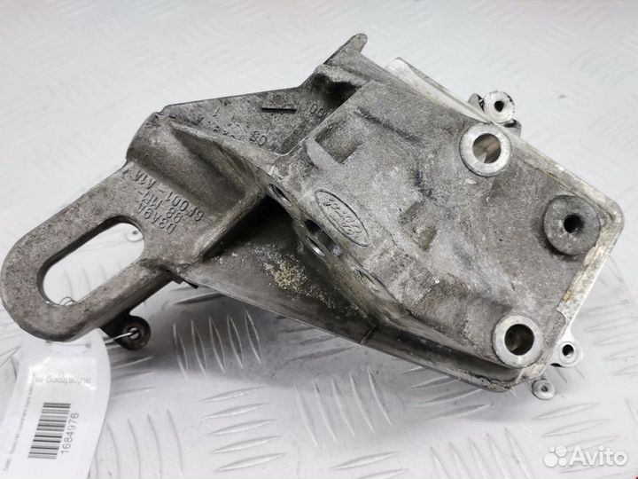 Кронштейн двигателя Ford Fiesta 5 2003 1461299