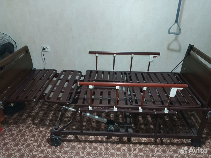 Кровать для лежачих больных бу