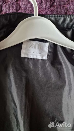 Куртка Zara на мальчика 116 экокожа