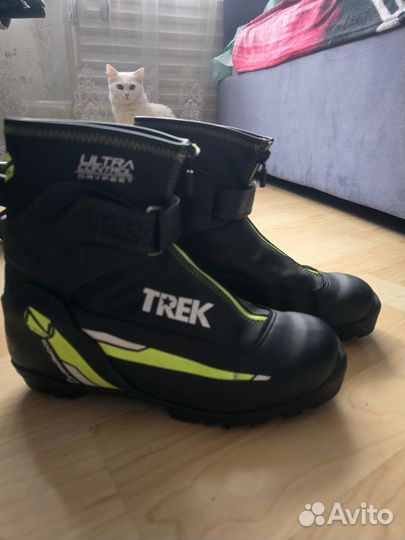 Лыжные ботинки коньковые