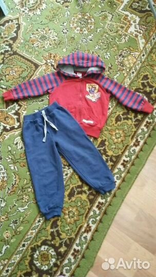 Спортивный костюм