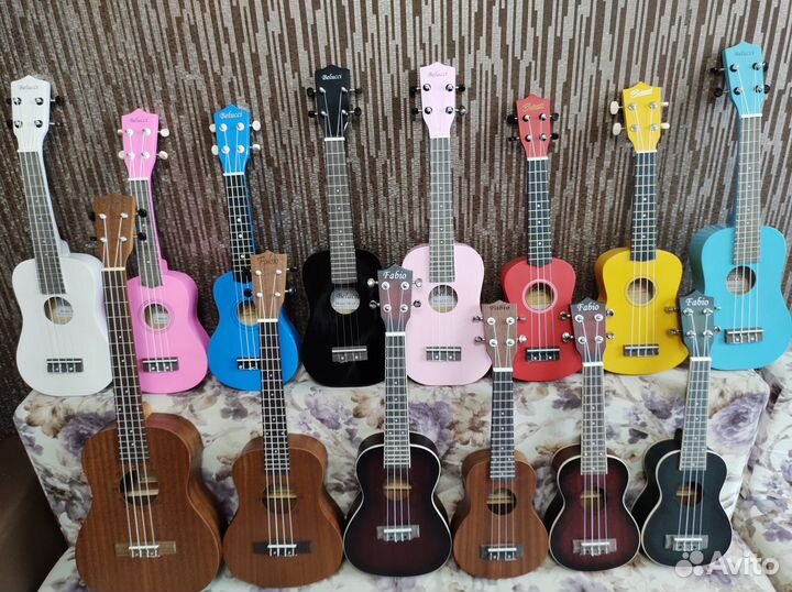 Укулеле в ассортименте