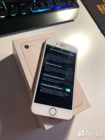 iPhone 8, 64 ГБ