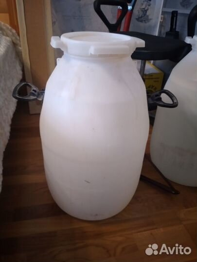 Емкость для воды пластиковая 50л