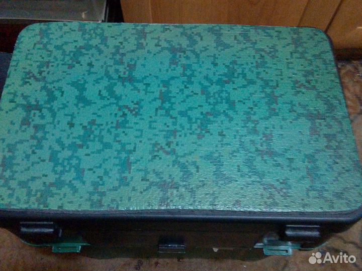 Ящик пластиковый с крышкой рыбацкий