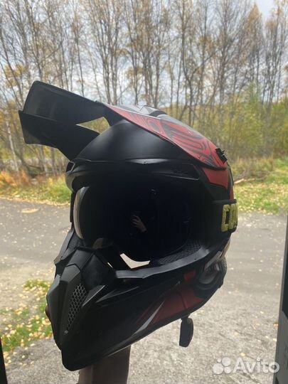 Шлем кроссовый